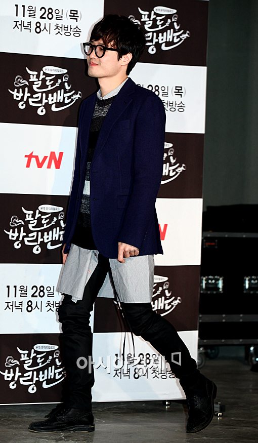 [포토]조정치, 시선 끄는 '캐주얼한 차림'