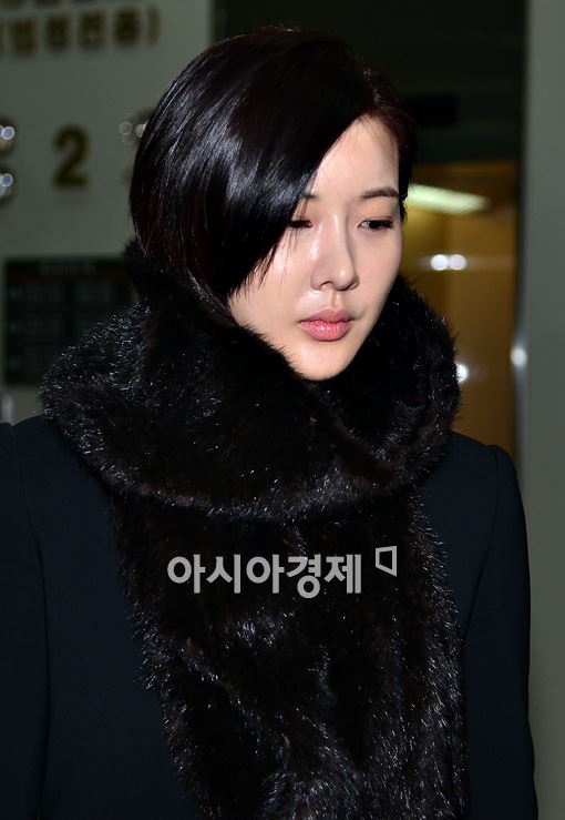 장미인애, 허위 성매매 루머 유포자에 법적 대응 시사