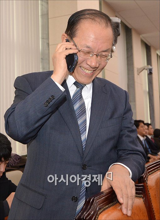 [포토]기분 좋은 황우여 대표