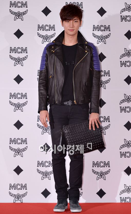 [포토]노지훈, 내추럴한 패션