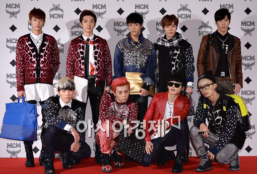 [포토]신인아이돌 알파벳입니다!