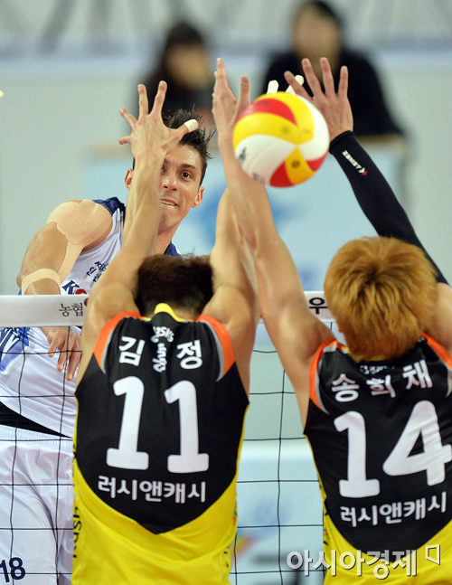 [포토] 마이클 '정면돌파!'