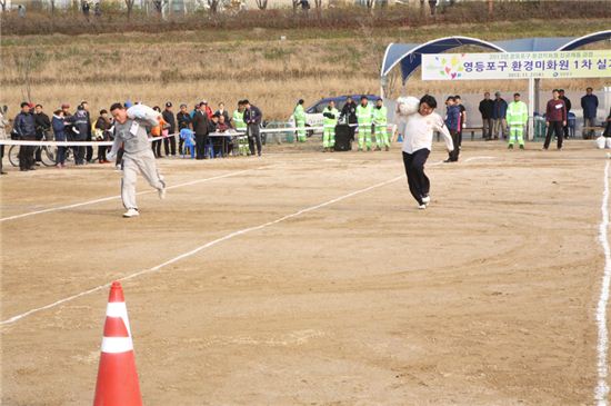 환경미화원 경쟁률 높아진 이유 뭔가 봤더니?