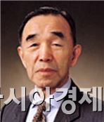 장군 최초로 사병묘소에 묻히는 채명신 장군