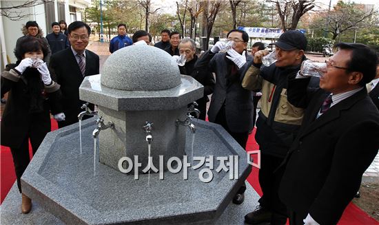 서울시민 15%만 수돗물 마신다…초고가 정수시설 '무용지물'