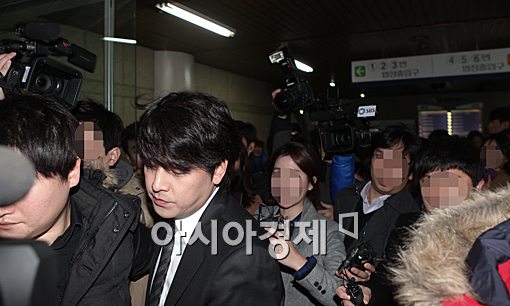 [포토]류시원, '초췌해진 표정'