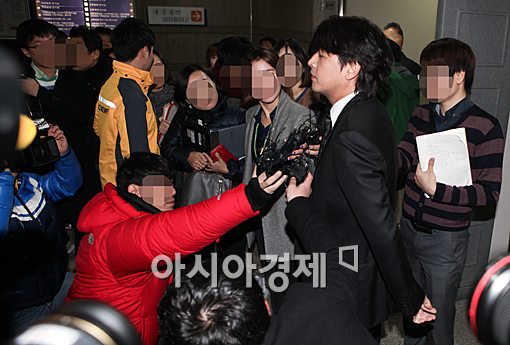 [포토]류시원, 항소심 마치고 '어두워진 표정'