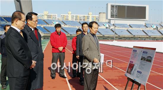 정의화 공동조직위원장, U대회 준비현장 점검
