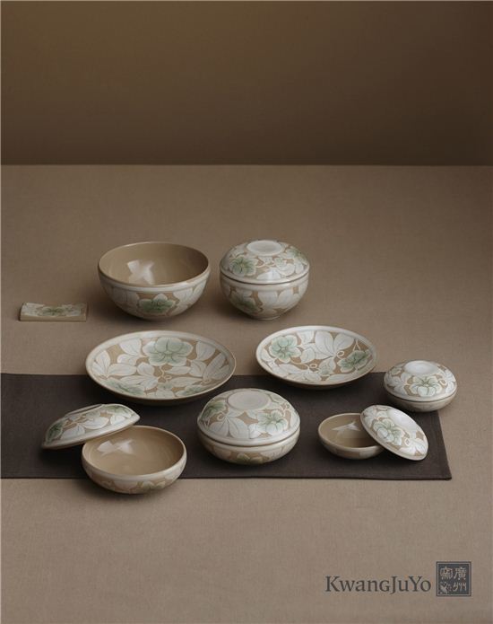 광주요, 명품 라인 '뉴클래식' 출시