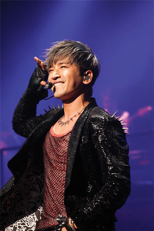 M 이민우, 크리스마스 콘서트서 신곡 '최초 공개'