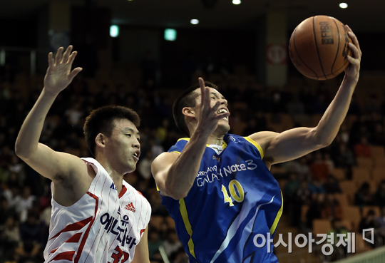 [포토] 이동준 '리바운드는 나의 것'