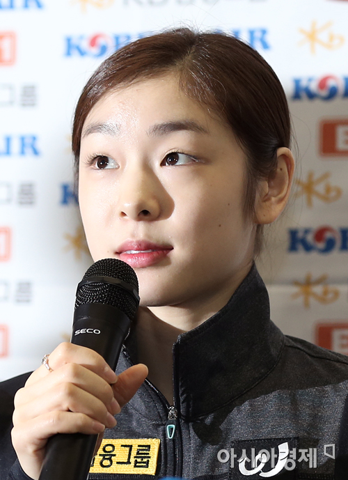 [포토] 귀국 인터뷰하는 김연아