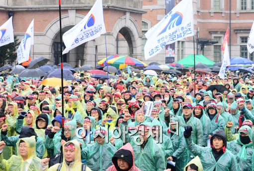 [포토]민영화 반대 요구하는 철도 노조원들
