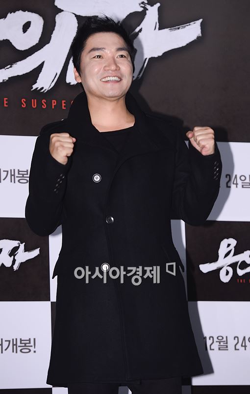 [포토]'용의자' 조재윤, "파이팅!"