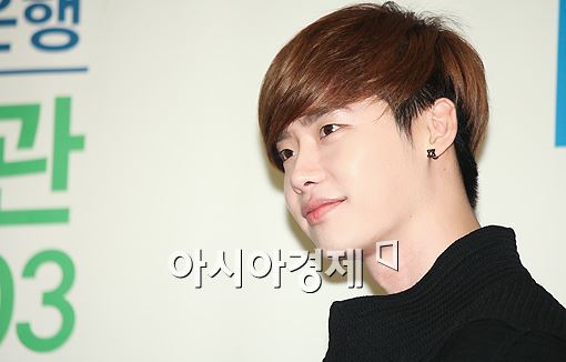 [포토]이종석, '멀리서도 돋보이는 외모'