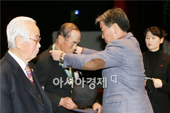 고흥군, 6.25참전 유공자 호국영웅기장 전수