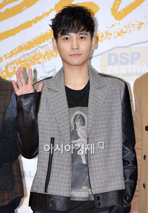 [포토]클릭비 김태형, 수줍게 손인사~