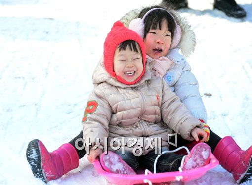 [포토]콧물도 잊게 하는 썰매의 재미 