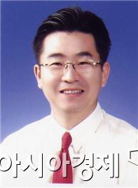 권욱 교육위원장
