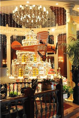 별난 트리가 성탄을 더 아름답게 하네, 호텔 '트리'스마스