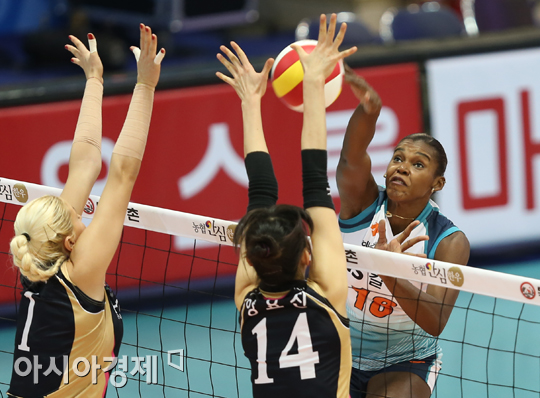 [포토] 베띠 '강력 스파이크!'