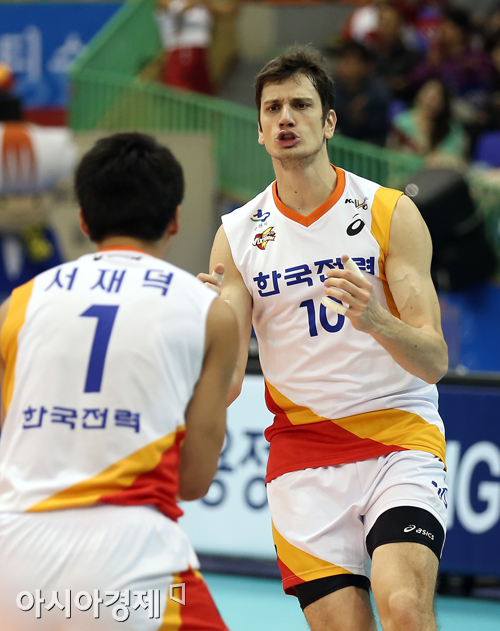 [포토] 밀로스 '내 활약을 보았니'