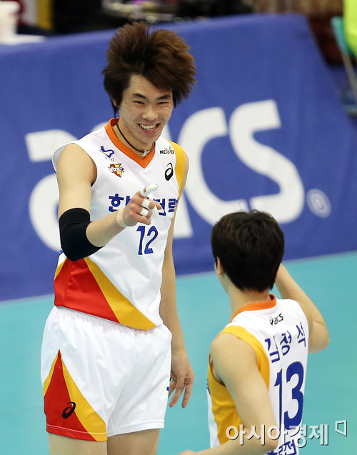 [포토] 전광인 '정석이형, 토스가 끝내주는걸'