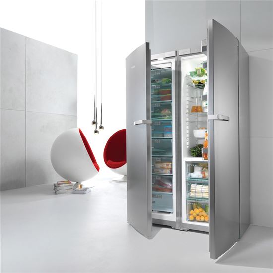독일 가전업체 밀레가 국내 프리미엄 냉장고 시장에 진출한다. 냉장고와 냉동고가 분리된 유럽 제품을 한국 시장에 맞게 나란히 붙여 양문형 냉장고 처럼 구성해 판매한다. 