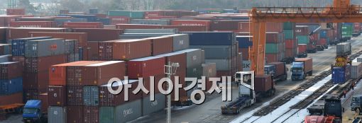 [포토]한산한 의왕 ICD, 드문드문 보이는 화물차