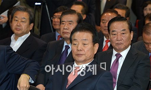 [포토]대선1주년 기념식 참석한 서청원·김무성