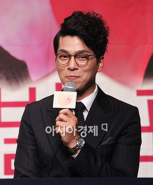 [포토]윤희석, '많이 사랑해주세요'