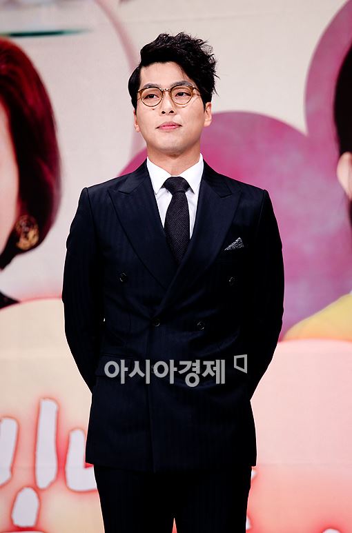 [포토]윤희석, '훈훈한 비주얼'