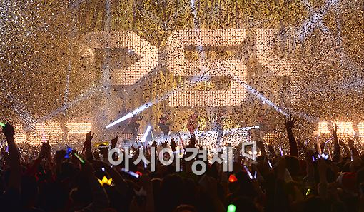 [포토]에너지가 넘치는 '싸이 콘서트'