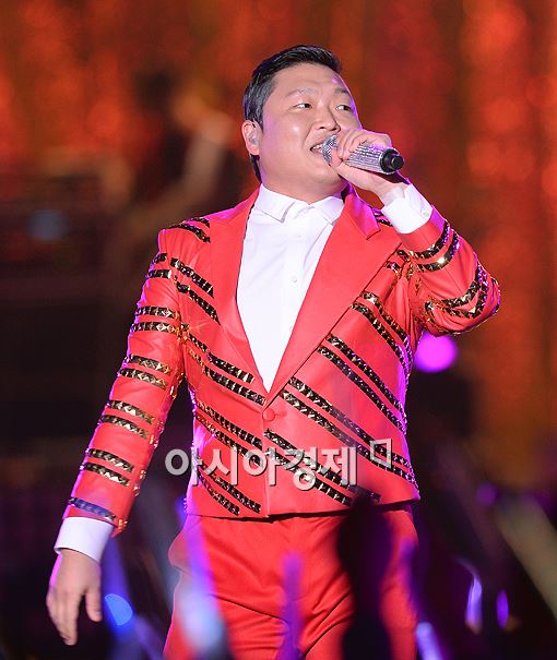 [포토]싸이, '달밤의 체조' 콘서트