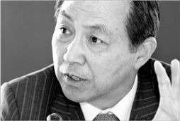 [올해의 스토리 인물 30]'샐러리맨의 신화' 막내린 강덕수