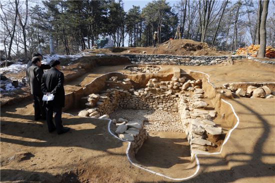 백제권역 ‘최대 무덤 유적’ 6기 발굴