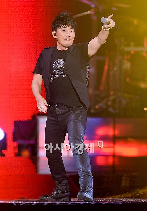 [포토]이승철 콘서트, '준비 됐나~'