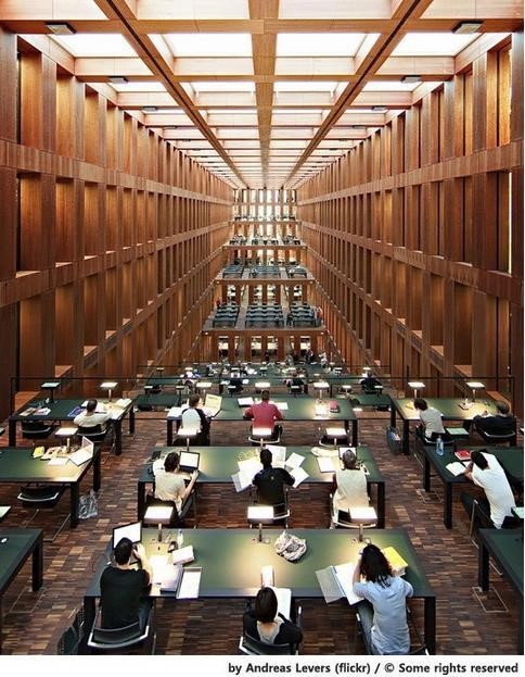 잠잘 수 없는 도서관, "너무 개방적이야"