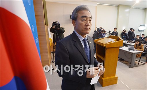 [포토]‘아베 신사참배 관련’ 정부입장 발표