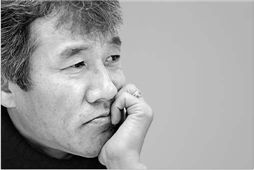 [올해의 스토리 인물 30]'영원한 청년 작가' 최인호, 영원히 잠들다