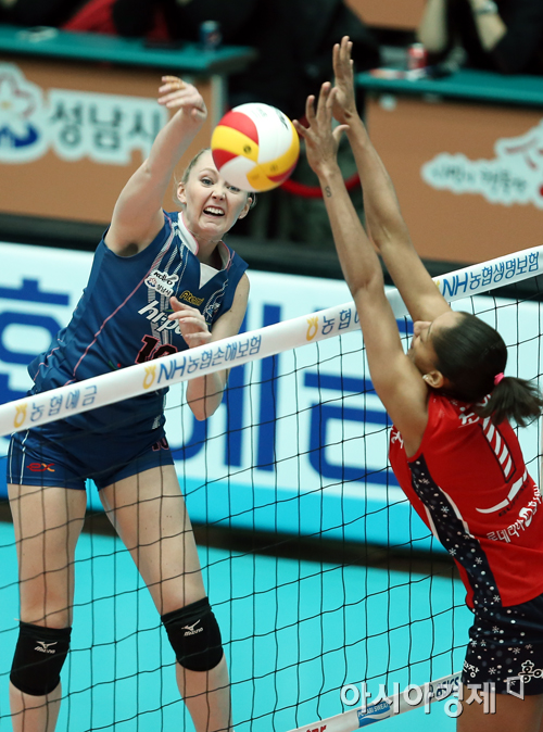 [포토] 니콜 '강력 스파이크!'