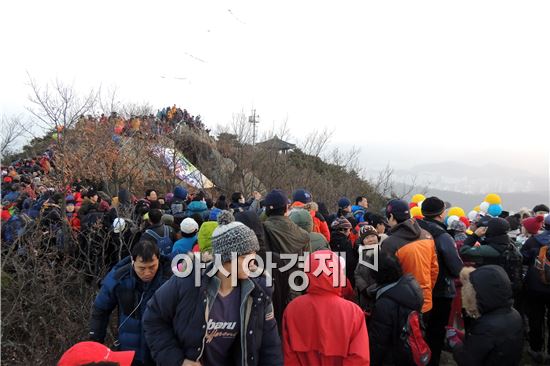 [포토]갑오년 해맞이 인파 북적