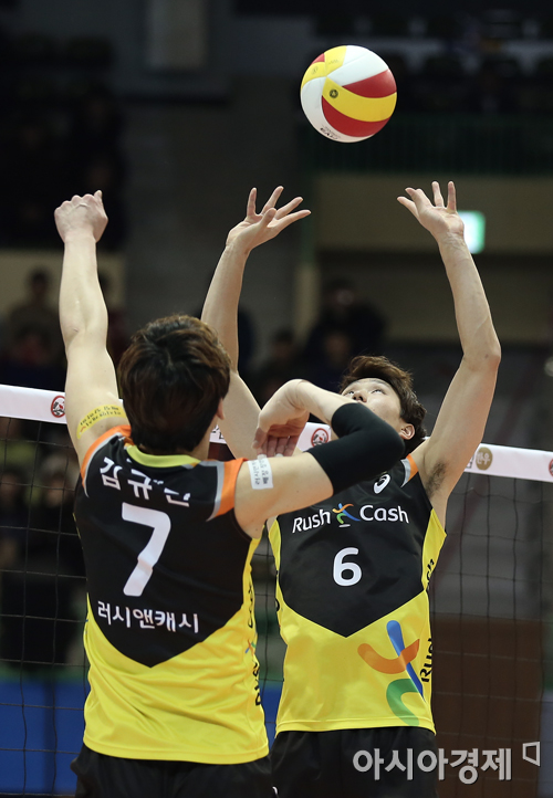 [포토] 이민규-김규민 '올리고 때리고'