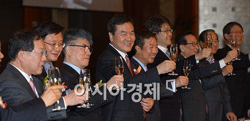[포토]"금융인도 돈 벌어봅시다"