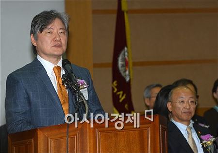 노환규 의사협회장 "정부 협의체 참여 여부 11일 결정"