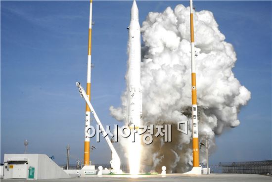 한국형발사체 1단계 완료…2017년 12월 시험발사?