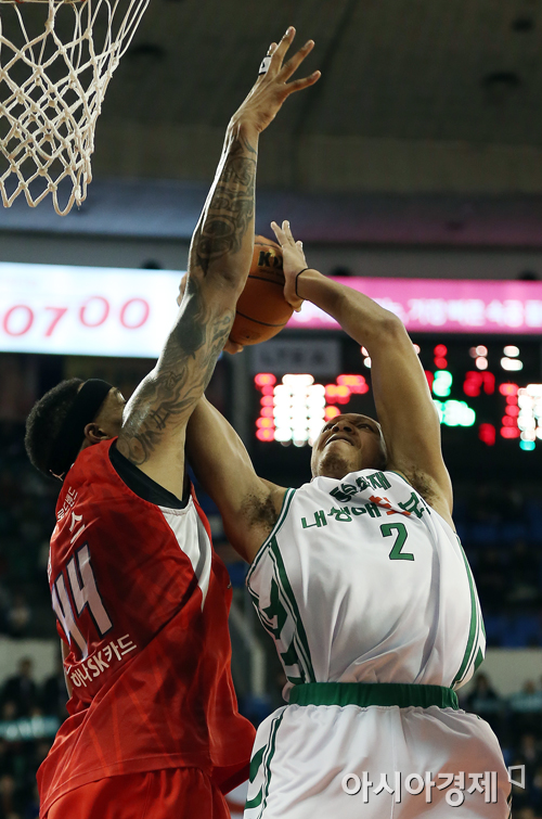 [포토] 슛 쏘는 렌들맨