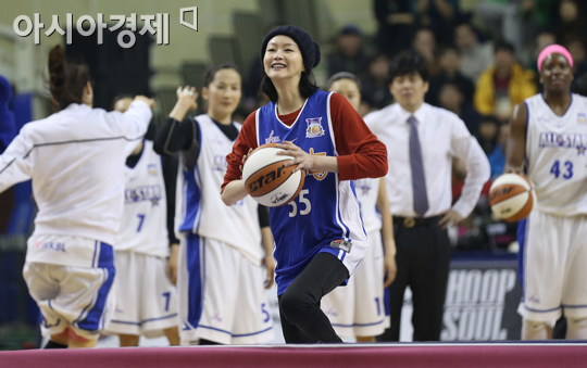 [포토] 이혜정 '하프라인슛 꼭 넣고 싶어'