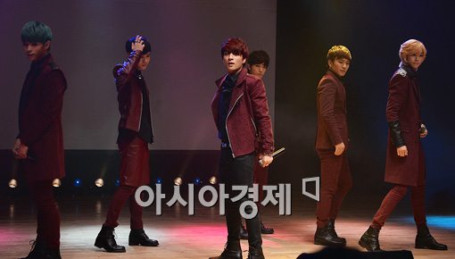 [포토]데뷔 쇼케이스 갖는 비트윈