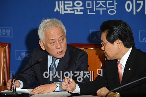 [포토]의견 나누는 김한길·전병헌